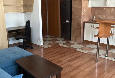 Garsonieră decomandată în Nerva Traian