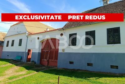 Casă individuală cu 6 camere în Nou