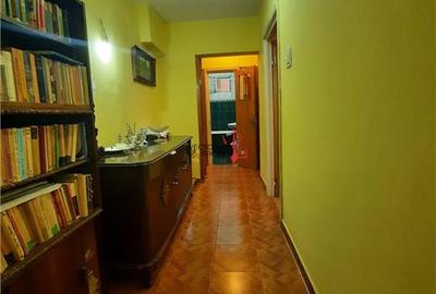4 camere Piata Iancului, etaj intermediar,an 1978 - 20