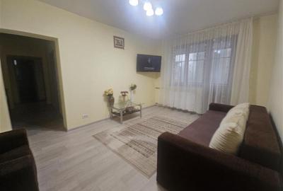 Apartament cu 4 camere semidecomandat în Gorjului