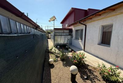 Casă decomandată 3 camere + grădină 450 m², zonă liniștită Galați - 1