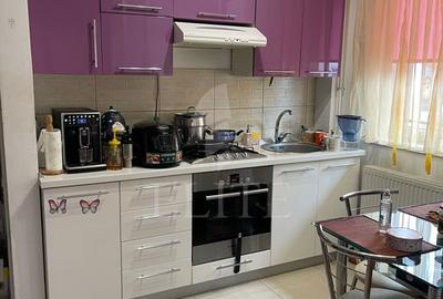 Apartament cu 2 camere semidecomandat, mobilat în Bună Ziua