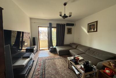 Vanzare apartament patru camere vila D+P+1+pod curte Cotroceni metrou Eroilor - 1
