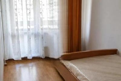 Apartament cu 3 camere decomandat în Centru Civic