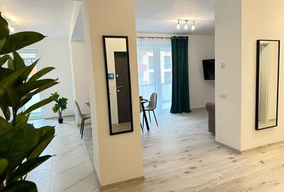 Apartament cu 3 camere decomandat, mobilat în Lazaret