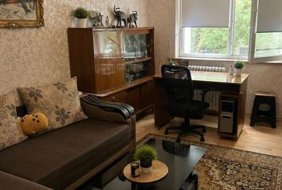 Apartament cu 2 camere decomandat, mobilat în Crângași