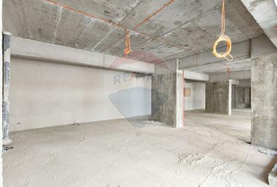 Vanzare Spatiu Comercial Parter, Terasa 63mp | M. Berceni la 9 minute - 13