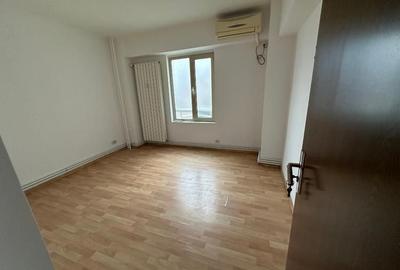 Vanzare 3 Camere Burebista - Alba Iulia, Bloc Monolit, Centrală Proprie - 7