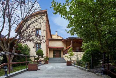 Casă individuală cu 6 camere în Făget