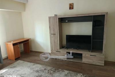 Garsonieră decomandată în Nicolina