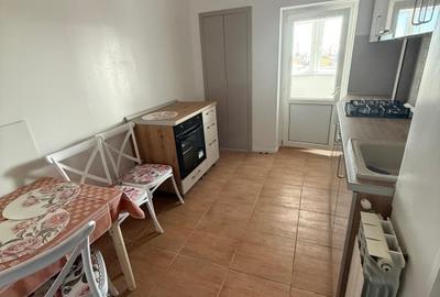 Inchiriez Apartament 3 camere - 2