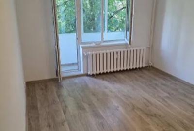 Garsonieră decomandată în Vitan