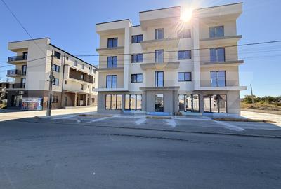 Apartament cu 2 camere decomandat în Est