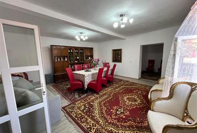 Caransebes, Casa la Curte, Zona Spitalului - 17