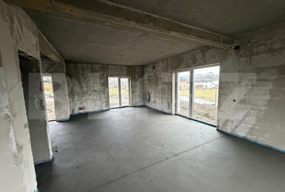 Casă individuală cu 3 camere decomandat în Exterior Sud