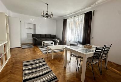 Apartament cu 2 camere decomandat, mobilat în Centrul Civic