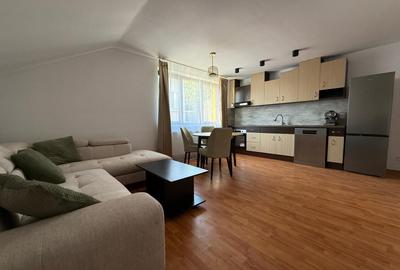 Apartament cu 2 camere, mobilat în Zorilor
