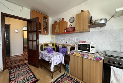 Apartament 3 camere decomandate – Str. Metalurgiei, Bacău - 8