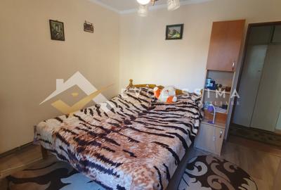 Apartament 3 camere decomandat, mobilat si utilat Strada Gloriei - 9