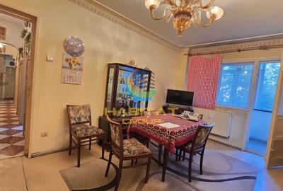 Apartament cu 3 camere decomandat în Alexandru Obregia