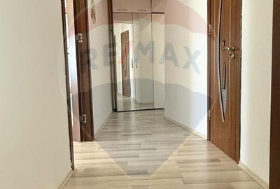 Apartament 3 camere | Metrou Aparatorii Patriei | Berceni | Parcare - 16