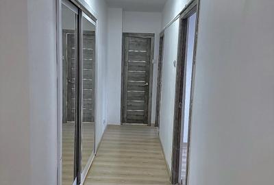 Apartament cu 3 camere decomandat în Bucur Obor