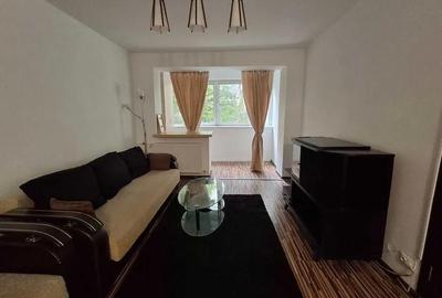 Apartament cu 2 camere semidecomandat, mobilat în Tineretului
