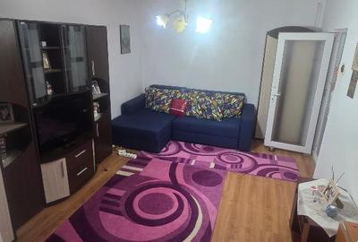2 Camere,decomandat,Zona CET - 1