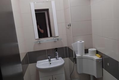 Unirii | 3 Camere | Nemobilat | Decomandat | Prox. Metrou | - 10