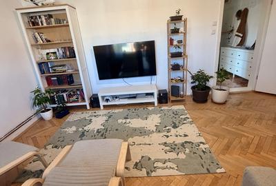 Apartament cu 2 camere decomandat, mobilat în Bucovina