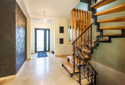 Casă deosebită în Balotești, stil bavarez, 260 mp utili, teren 556 mp și garaj - 11