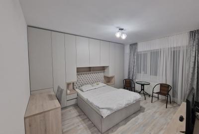 Garsonieră decomandată, mobilată în Central