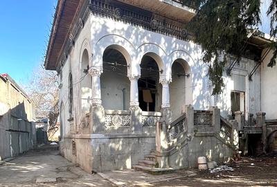 Parcul Cismigiu vila (de renovat), singur curte si  cu teren mare - 4