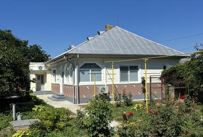 Casa renovata cu 1.052 mp teren, SASCUT(Targusor),  jud. Bacau - 2