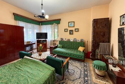 Apartament cu 3 camere de vanzare  la casa în zona CENTRU, 132 mp utili | Etaj 1 - 3