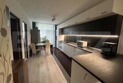 Apartament cu 3 camere decomandat, mobilat în Florești