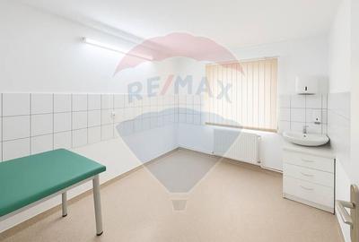 Spațiu comercial pentru clinică / laborator / cabinet medical - 4