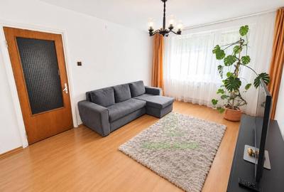 Apartament cu 3 camere decomandat în Drumul Taberei