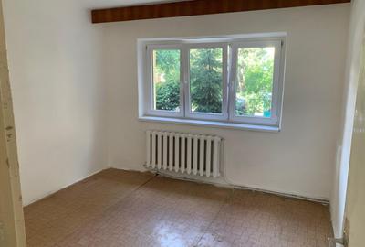 Apartament cu 3 camere decomandat în Zorilor