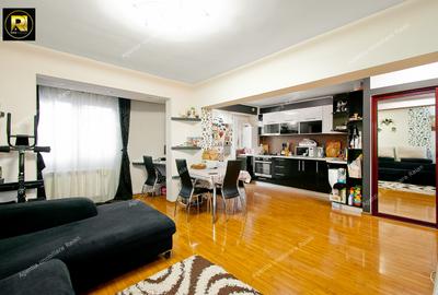 Apartament cu 3 camere decomandat, mobilat în Siderurgiștilor