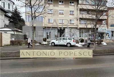 Spatiu comercial, parter de bloc, stradal, Ploiesti, Democratiei - 12