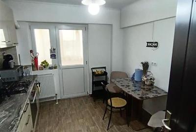 RENOVAT! Se vinde semimobilat, ap 3 camere, zona Vidin - 8