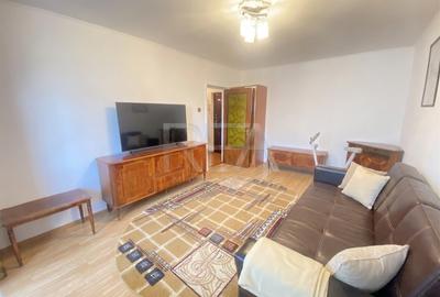 Apartament cu 3 camere decomandat, mobilat în Tineretului