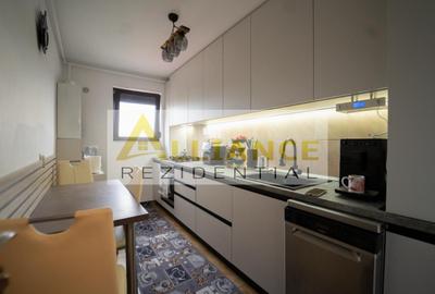 Apartament cu 3 camere decomandat, mobilat în Central