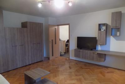 Apartament 1 camera, BALCON, centrala proprie , deosebit Complex Studentesc - 1