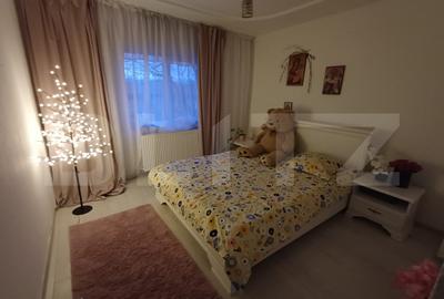 Apartament cu 3 camere decomandat, mobilat în Debarcader