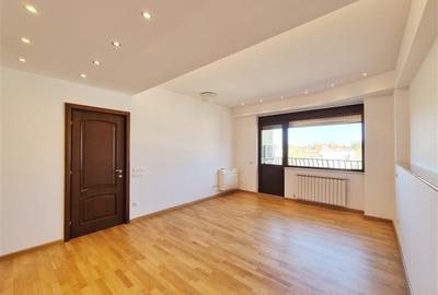 Unfurnished 3-Bedroom Apartment | Arch of Triumph - Kiseleff | Garage & Storage - 18