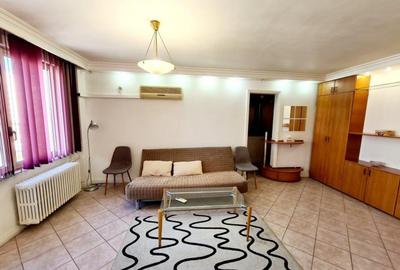 Apartament cu 2 camere semidecomandat în Sala Palatului