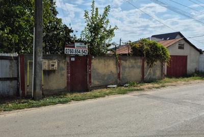 Casă cu 3 camere în Domnești