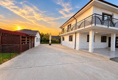 Casă P+1 cu finisaje premium și arhitectură impunătoare, la intrare în Corbu - 3